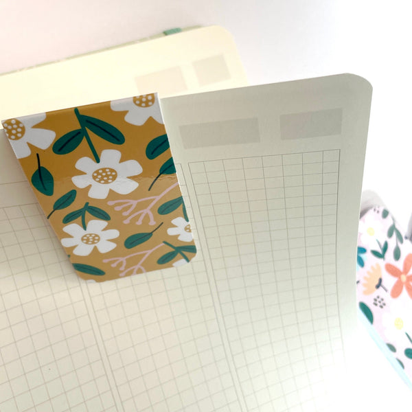 Magnetic Bookmark: Daisies on Mustard